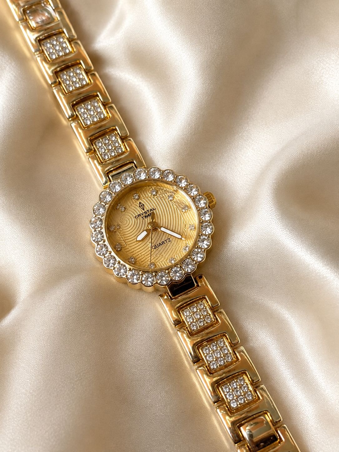 Golden Champagne Crystal Quartz Watch - Image 3