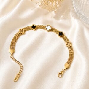 Golden Clover Mesh Bracelet