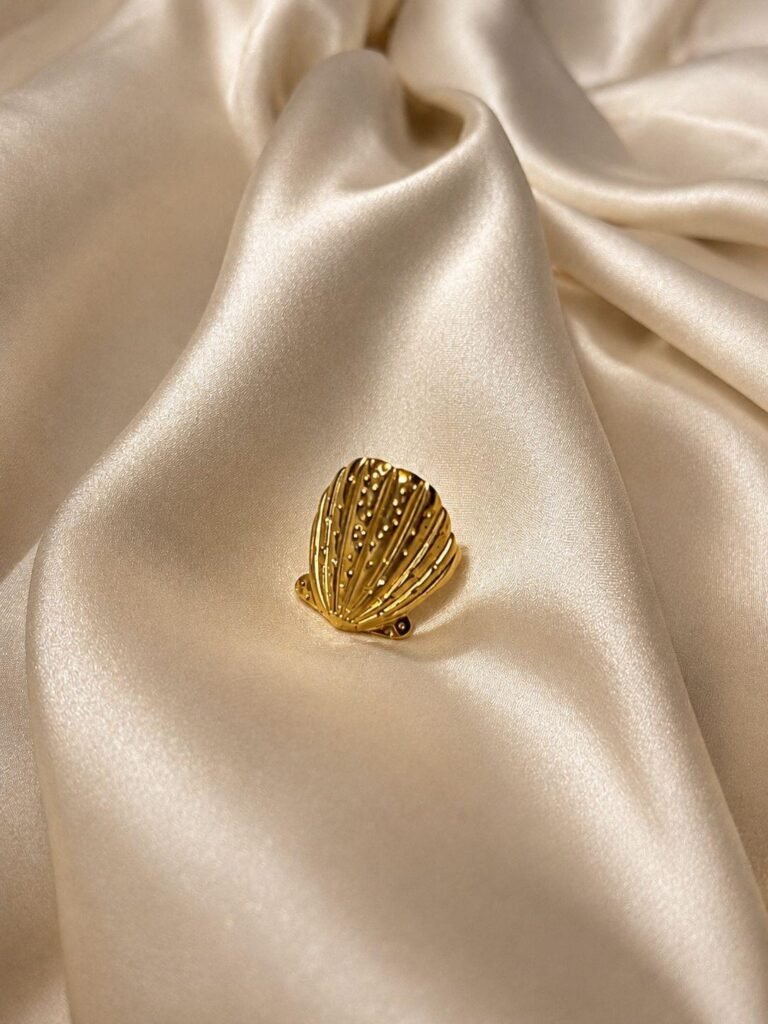 Golden Fan-Flare Textured Open Ring
