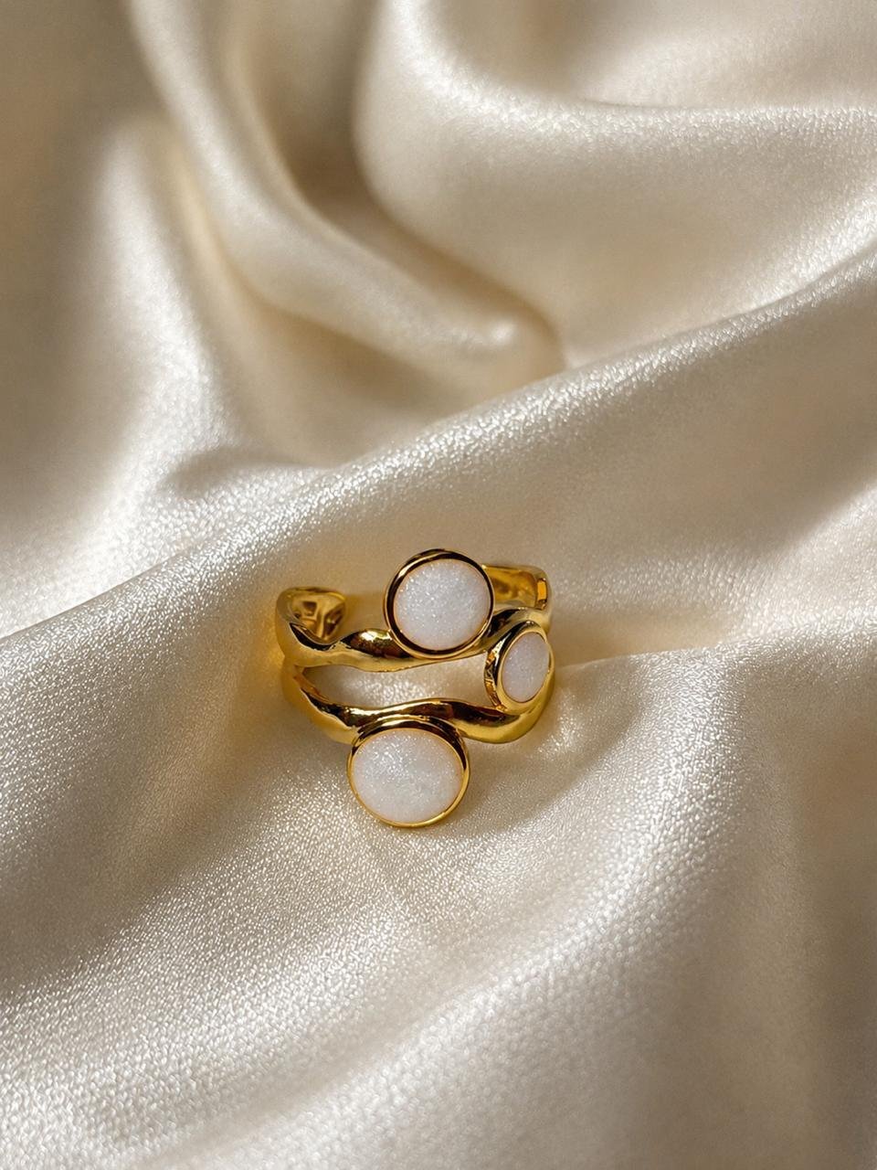 Pearl Aura Ring